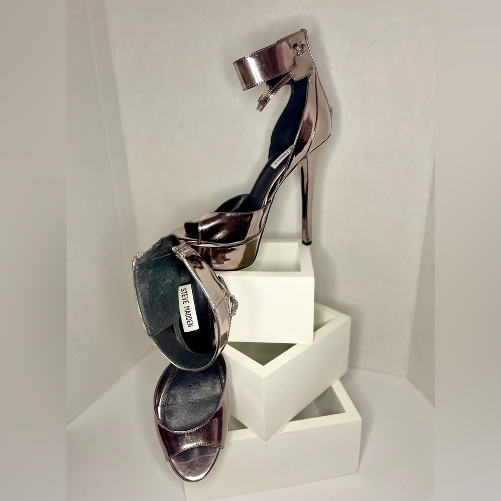 Steve Madden - Faymuss pewter platform stilettos size 10